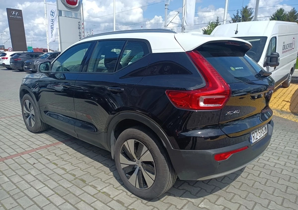 Volvo XC 40 cena 118900 przebieg: 46497, rok produkcji 2019 z Rzeszów małe 352